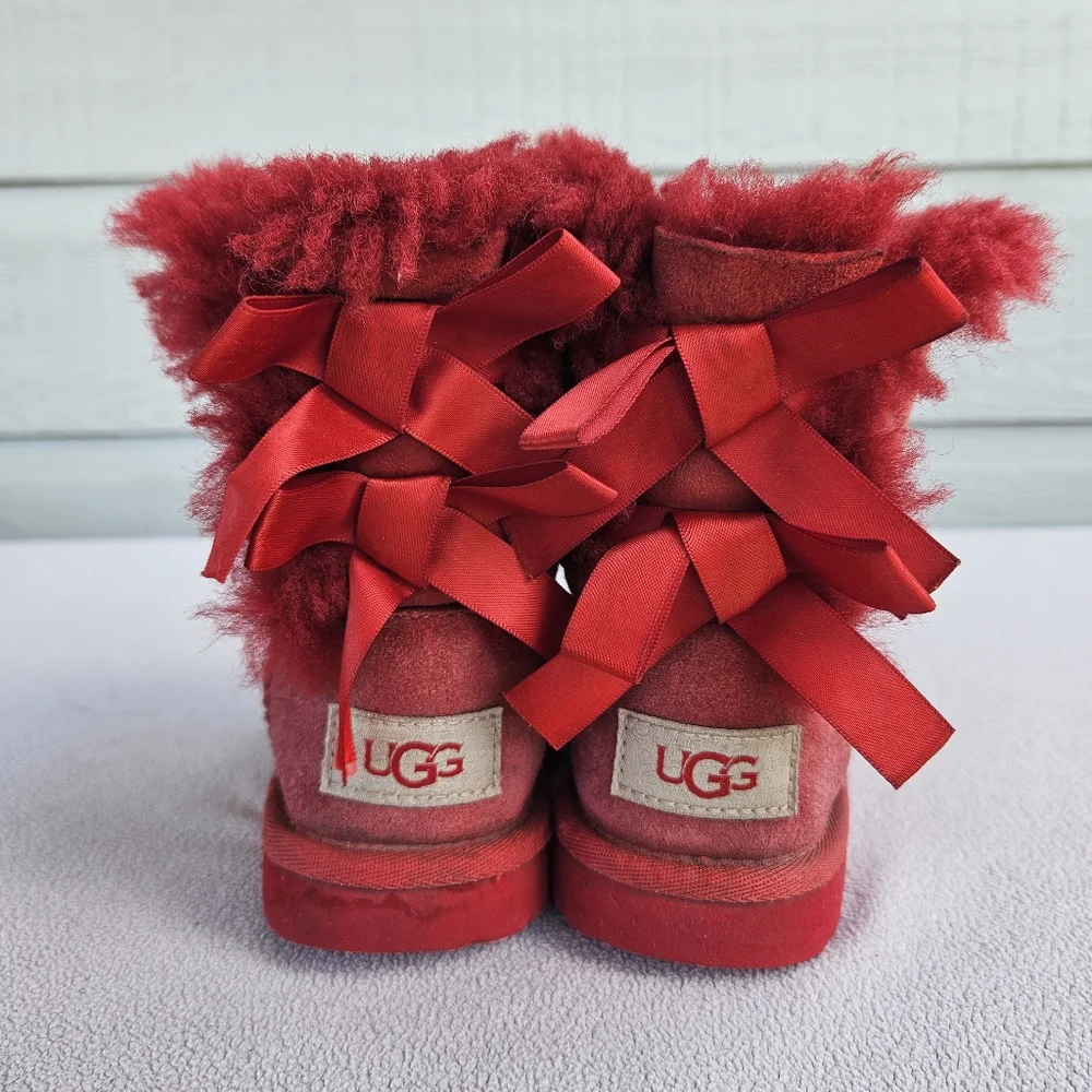 UGG Classic Bailey Bow Red Lined Winter Boots Girl Toddler SZ 9 Pull-On